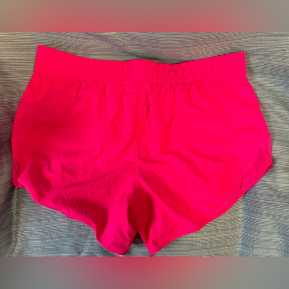 Athletic Shorts size XXL/2XG (20) - Picture 2 of 3